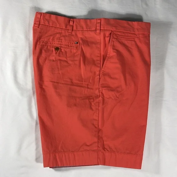 Tommy Hilfiger mens salmon pink basic flat front 8" chino shorts - size 42 - Picture 9 of 11